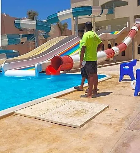 Laserina Palm For Families Only Ground Floor With Big Garden (adults Only) Szálloda El-Hafayir